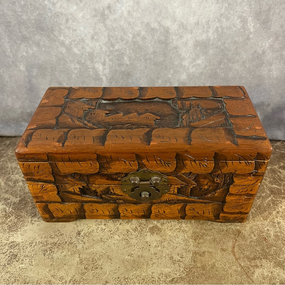 Vintage Hand Carved Wooden Camphor Keepsake Box / Chest High Relief 8" x 4" x 4"